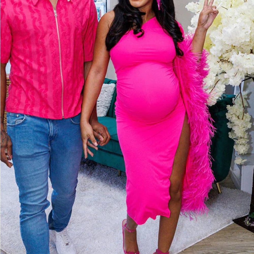 Pink feather one sleeve ruched maternity baby shower midi dress